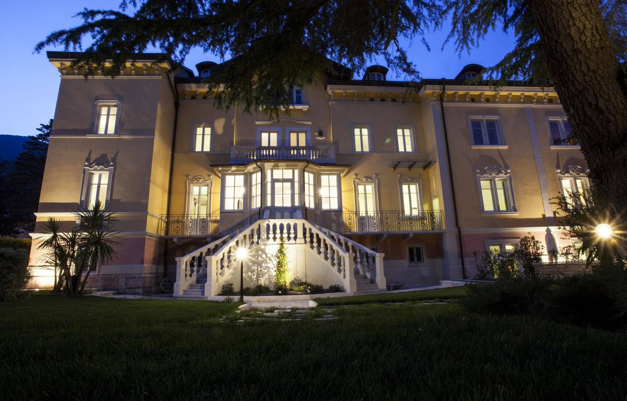 Villa Italia Luxury Suites And Apartments Arco Luaran gambar